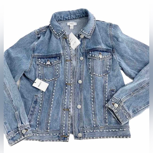 NWT Forever21 Jean Jacket Women’s Small Denim Studded Trim - Picture 3 of 7